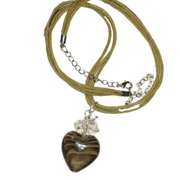 Murano Glass Heart Pendant - Picture 9 of 17